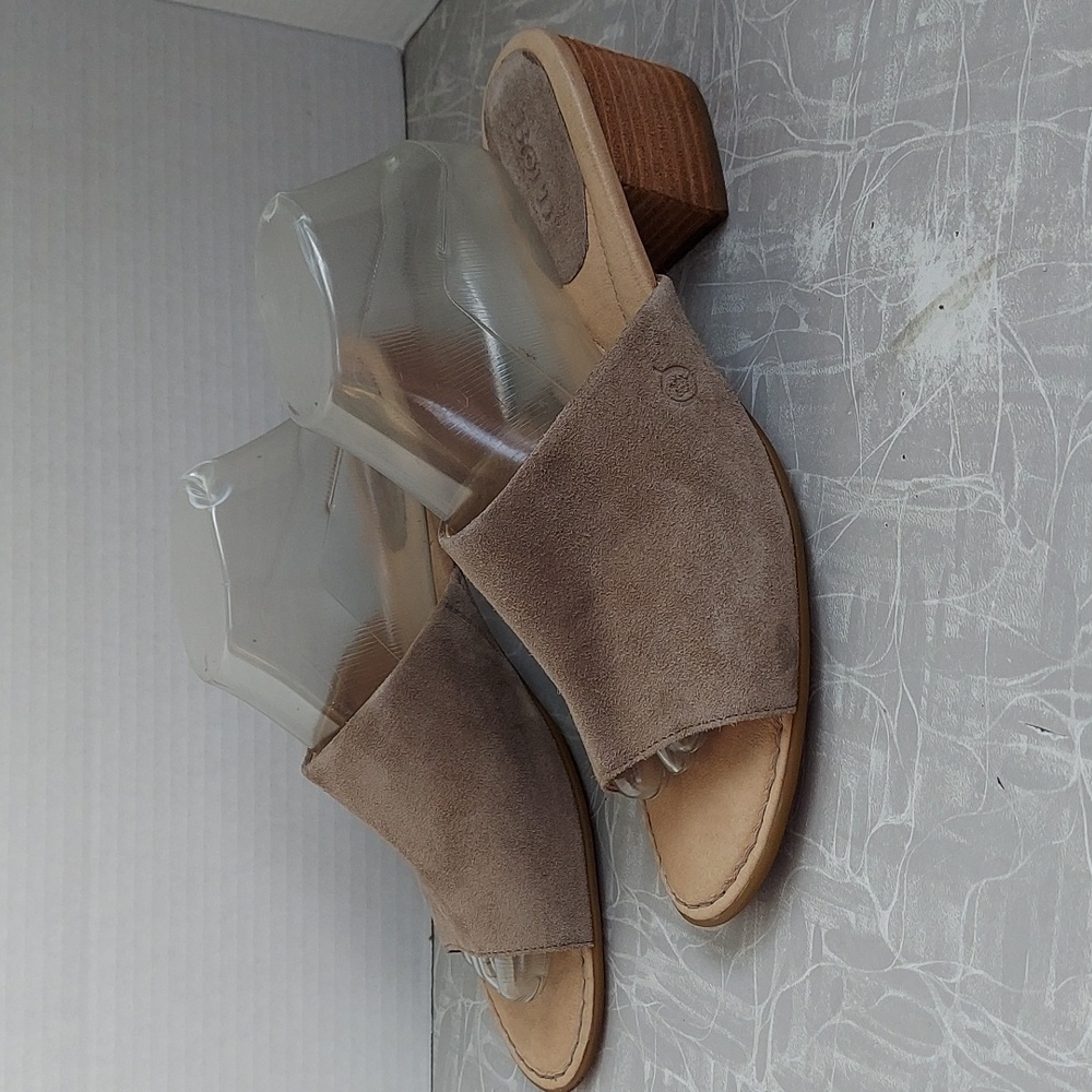 Born Opal Suede Leather Slip On Womens 12 Beige 2.5 Heel